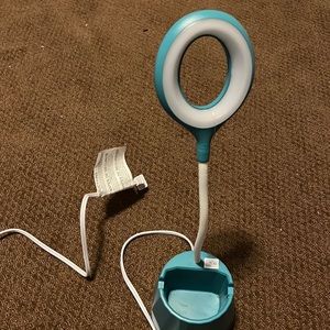 Adjustable lamp & mini holder.